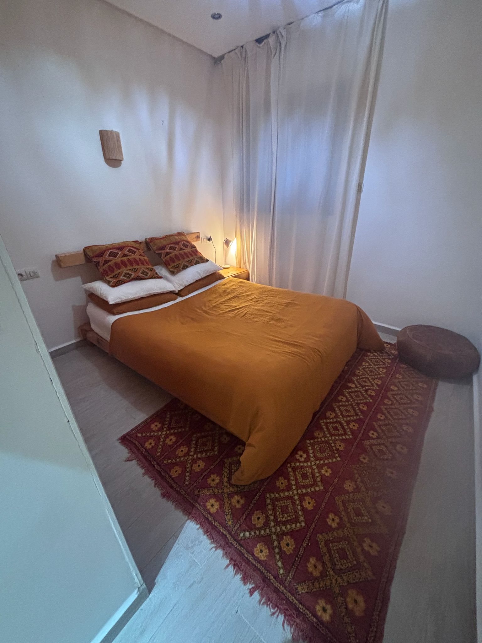 Apartment with Beach View